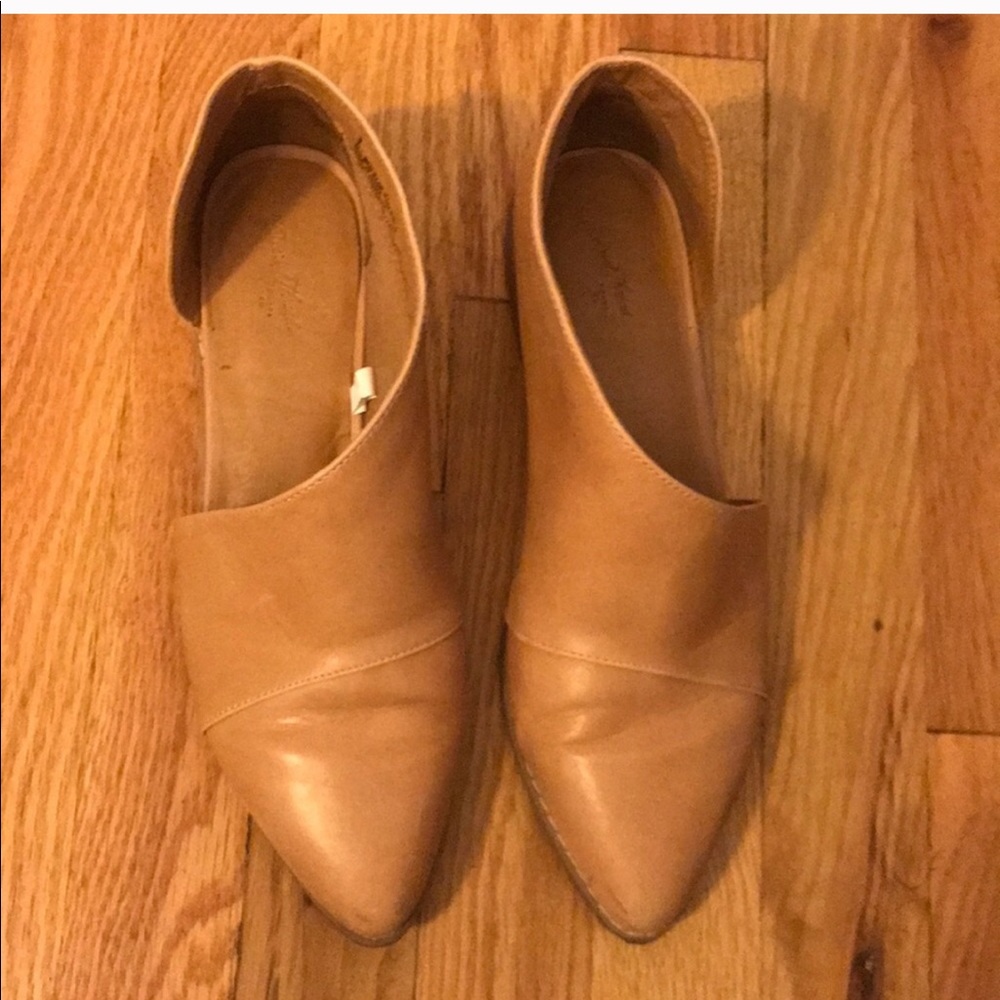 Women’s cognac booties